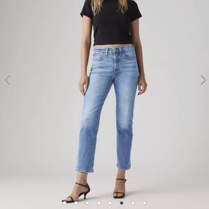 Levi's Women's Light Blue WEDGIE Straight Leg Ankle Jeans